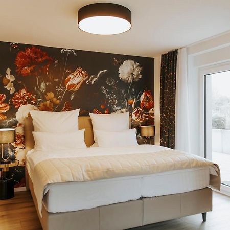 BlumenRaum - Ferienwohnung In كارلسروه المظهر الخارجي الصورة