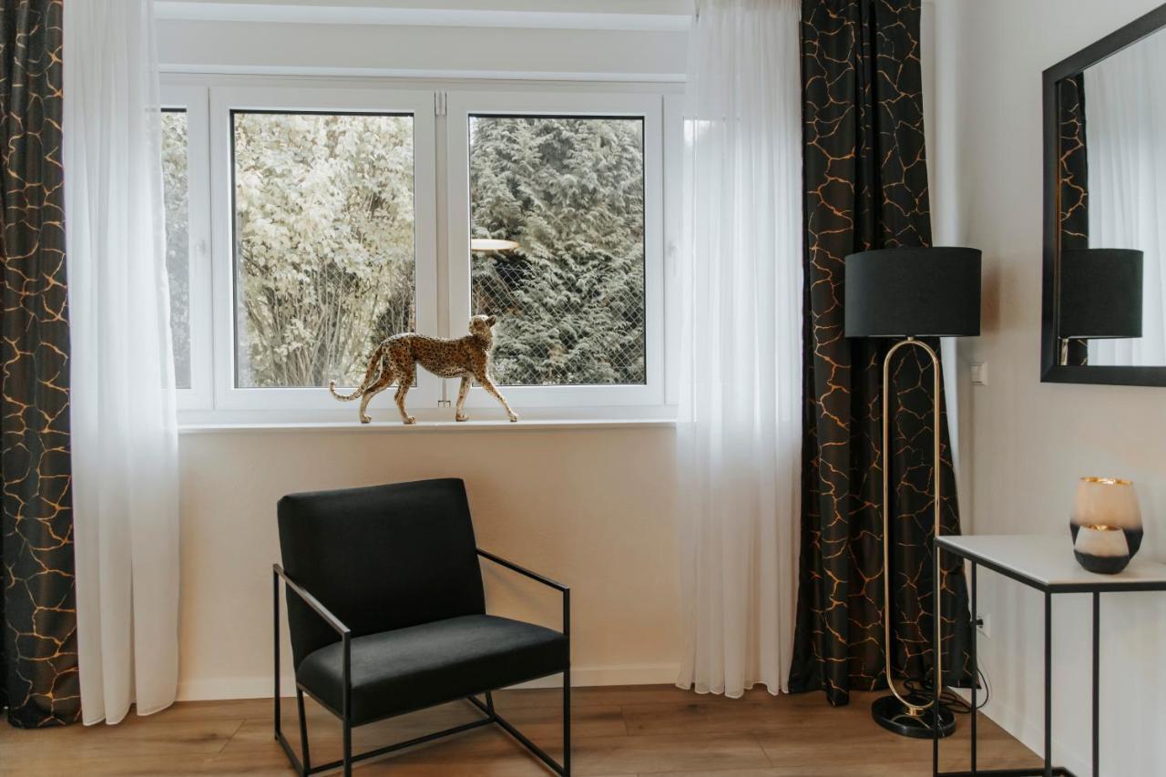 BlumenRaum - Ferienwohnung In كارلسروه المظهر الخارجي الصورة